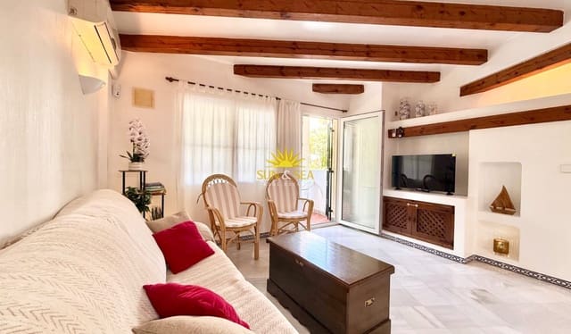 2 slaapkamer Appartement te huur in Los Frutales, Torrevieja - € 900 (Ref: 10049826)