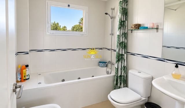 5 quarto Moradia para arrendar em El Campello com piscina garagem - 2 500 € (Ref: 10052006)