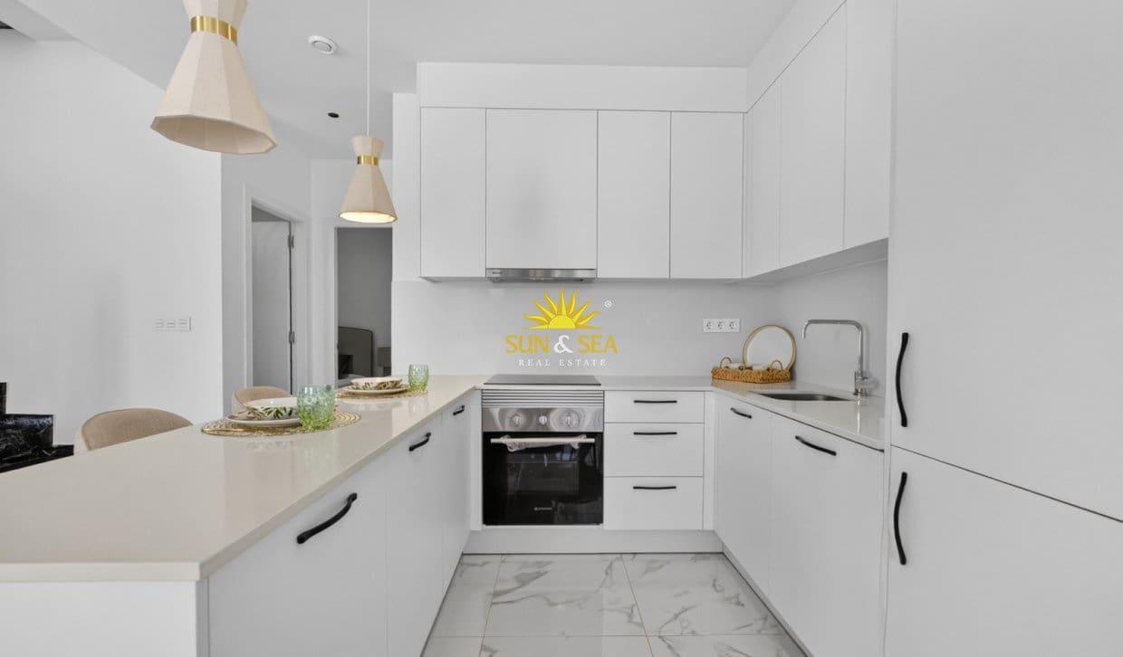 3 sovrum Villa att hyra i La Marquesa med pool garage - 2 350 € (Ref: 10052007)