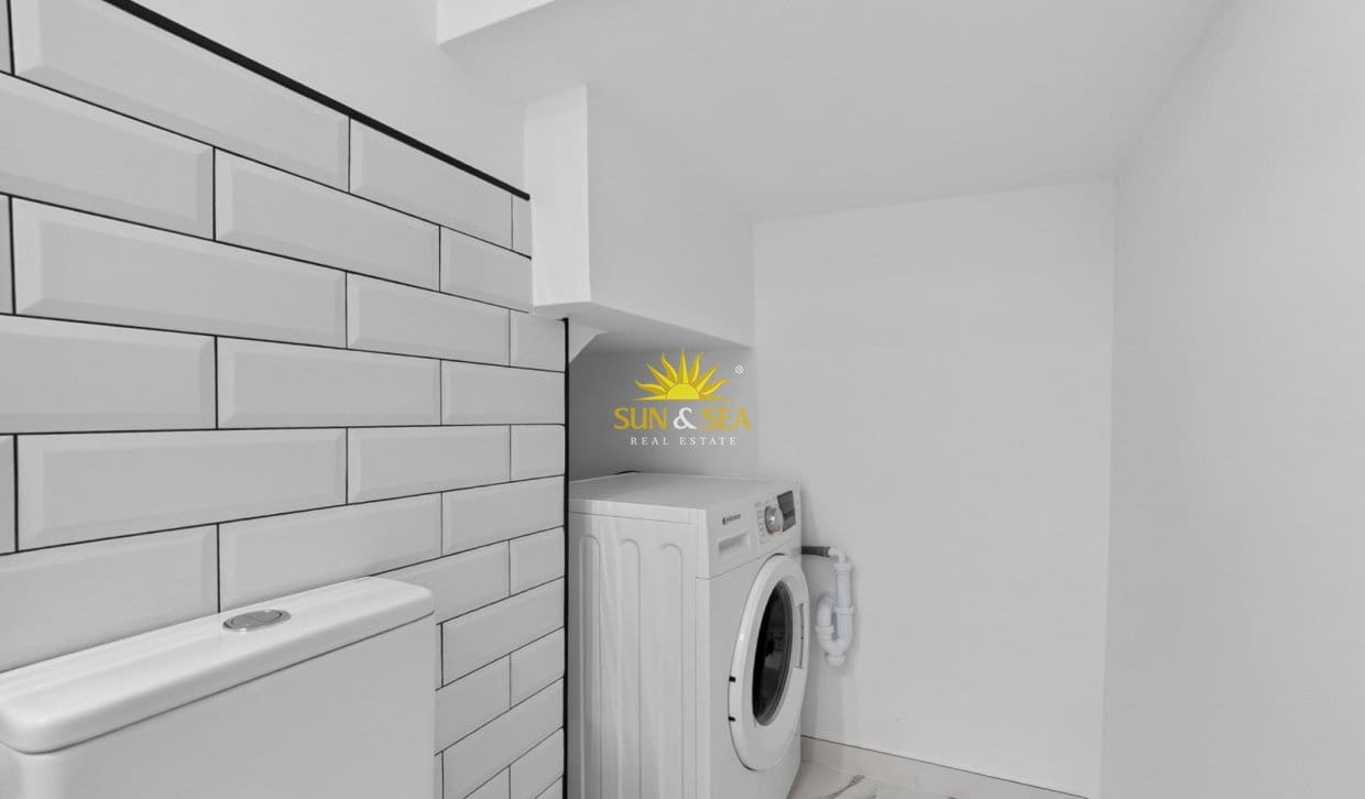 3 sovrum Villa att hyra i La Marquesa med pool garage - 2 350 € (Ref: 10052007)