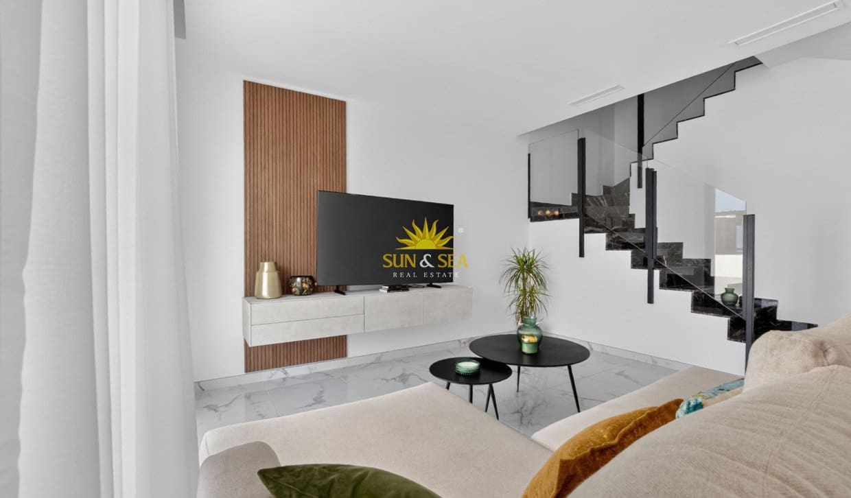 3 sovrum Villa att hyra i La Marquesa med pool garage - 2 350 € (Ref: 10052007)