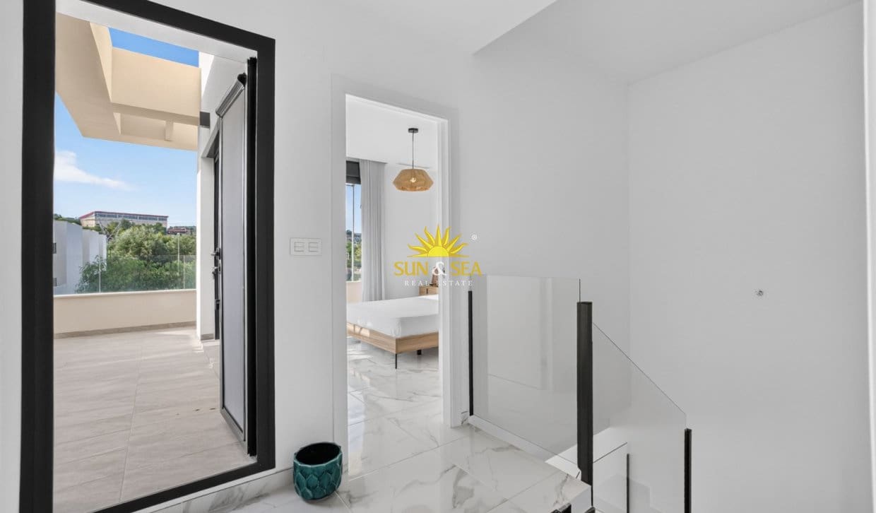 3 sovrum Villa att hyra i La Marquesa med pool garage - 2 350 € (Ref: 10052007)