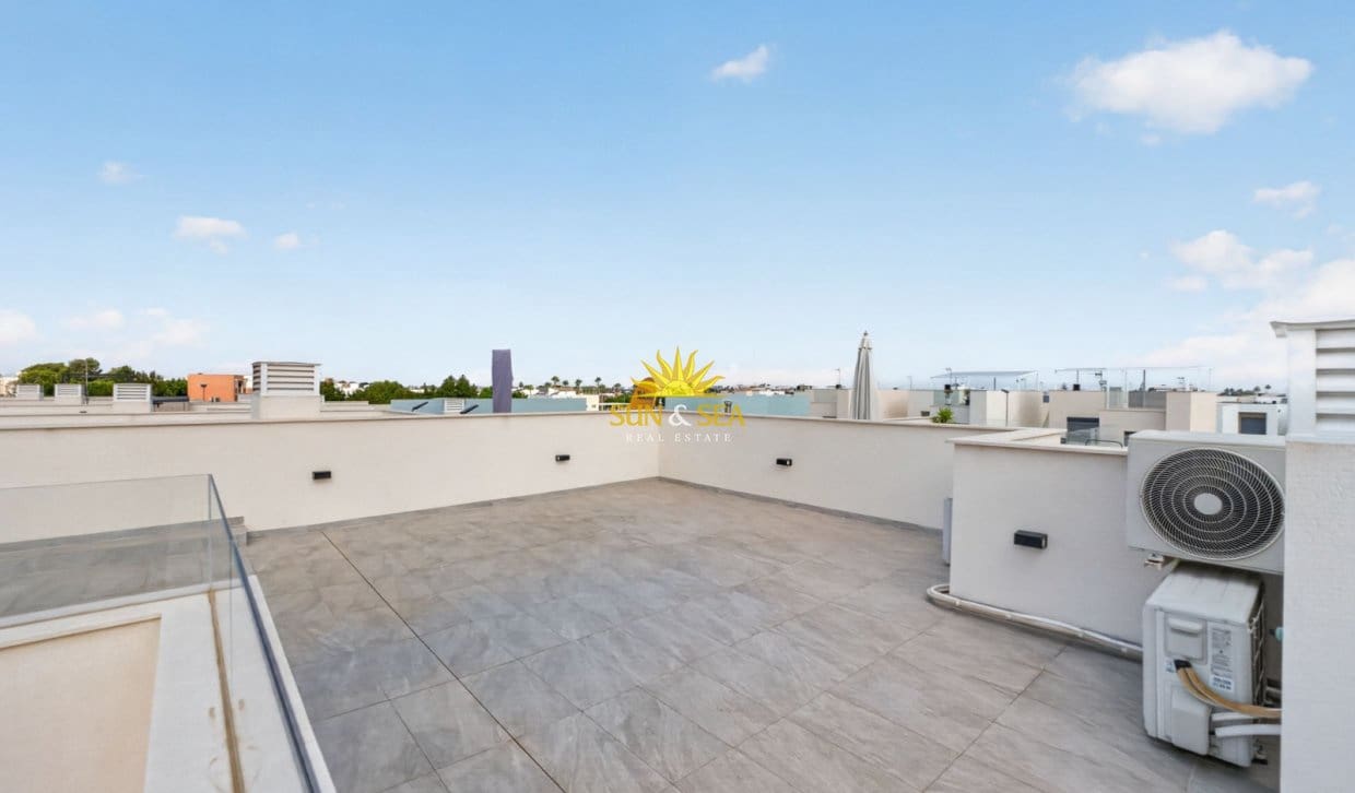 3 sovrum Villa att hyra i La Marquesa med pool garage - 2 350 € (Ref: 10052007)