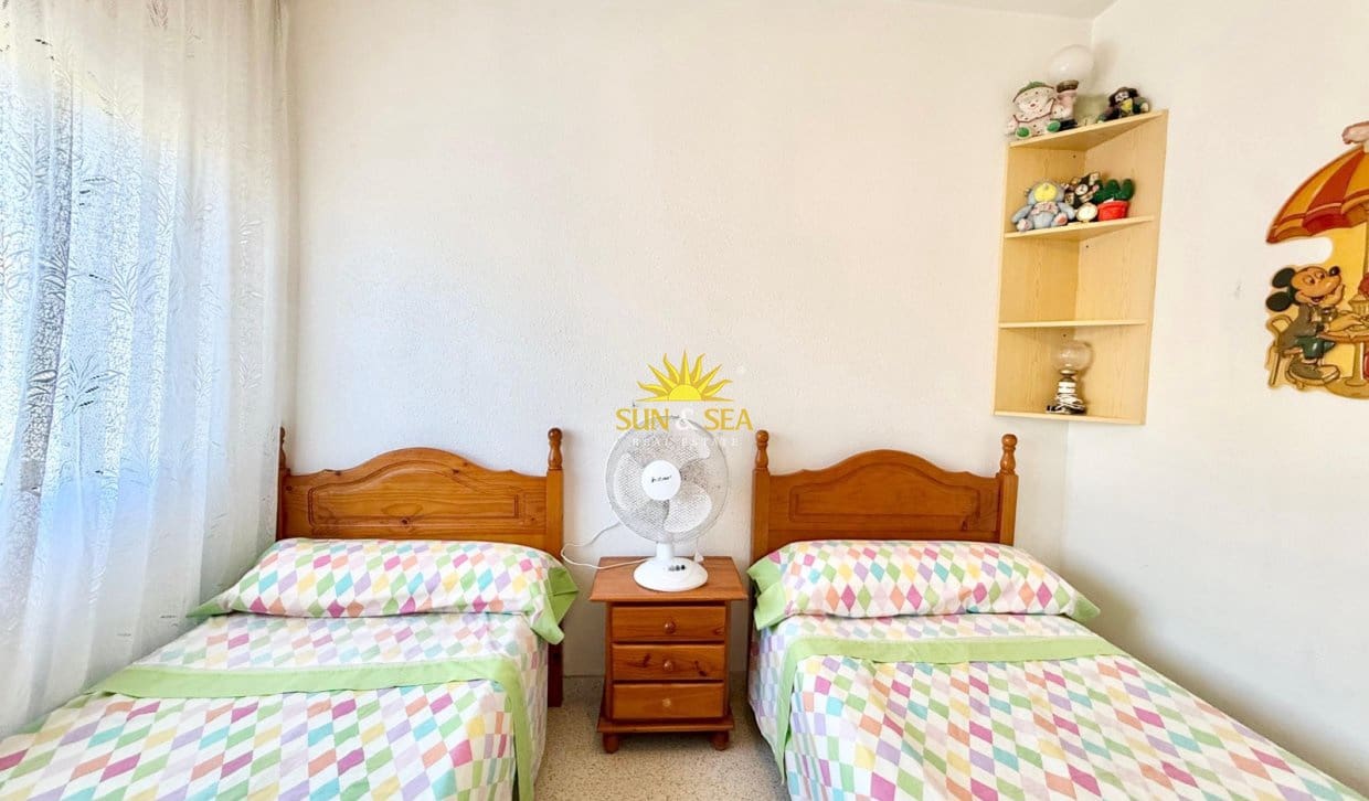 2 slaapkamer Appartement te huur in Guardamar del Segura met zwembad - € 750 (Ref: 10052082)