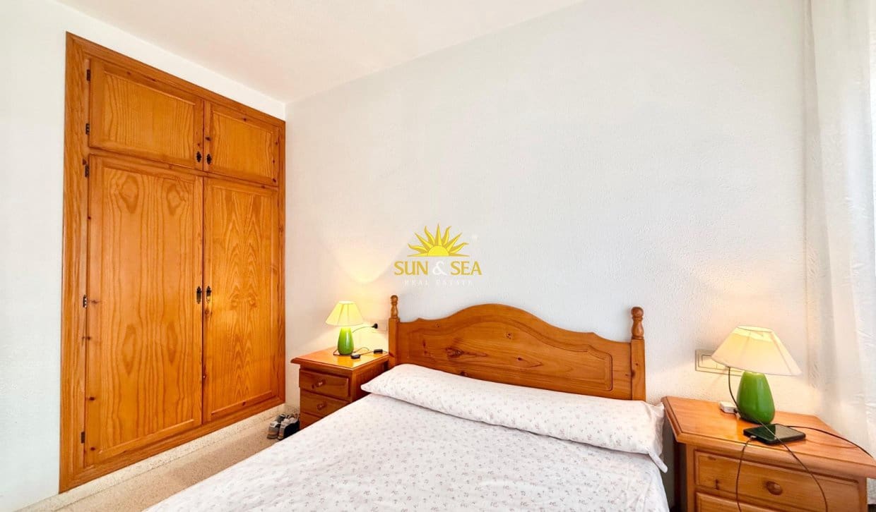 2 slaapkamer Appartement te huur in Guardamar del Segura met zwembad - € 750 (Ref: 10052082)