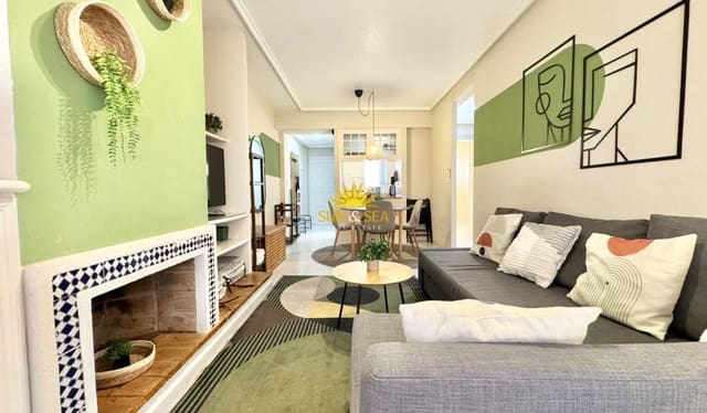 Apartamento de 2 habitaciones en Aguas Nuevas, Torrevieja en alquiler vacacional - 900 € (Ref: 10052083)