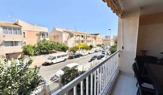 Apartamento de 2 habitaciones en Aguas Nuevas, Torrevieja en alquiler vacacional - 900 € (Ref: 10052083)