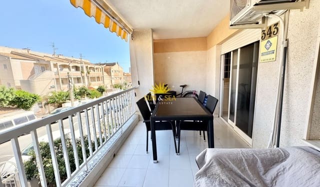 Apartamento de 2 habitaciones en Aguas Nuevas, Torrevieja en alquiler vacacional - 900 € (Ref: 10052083)