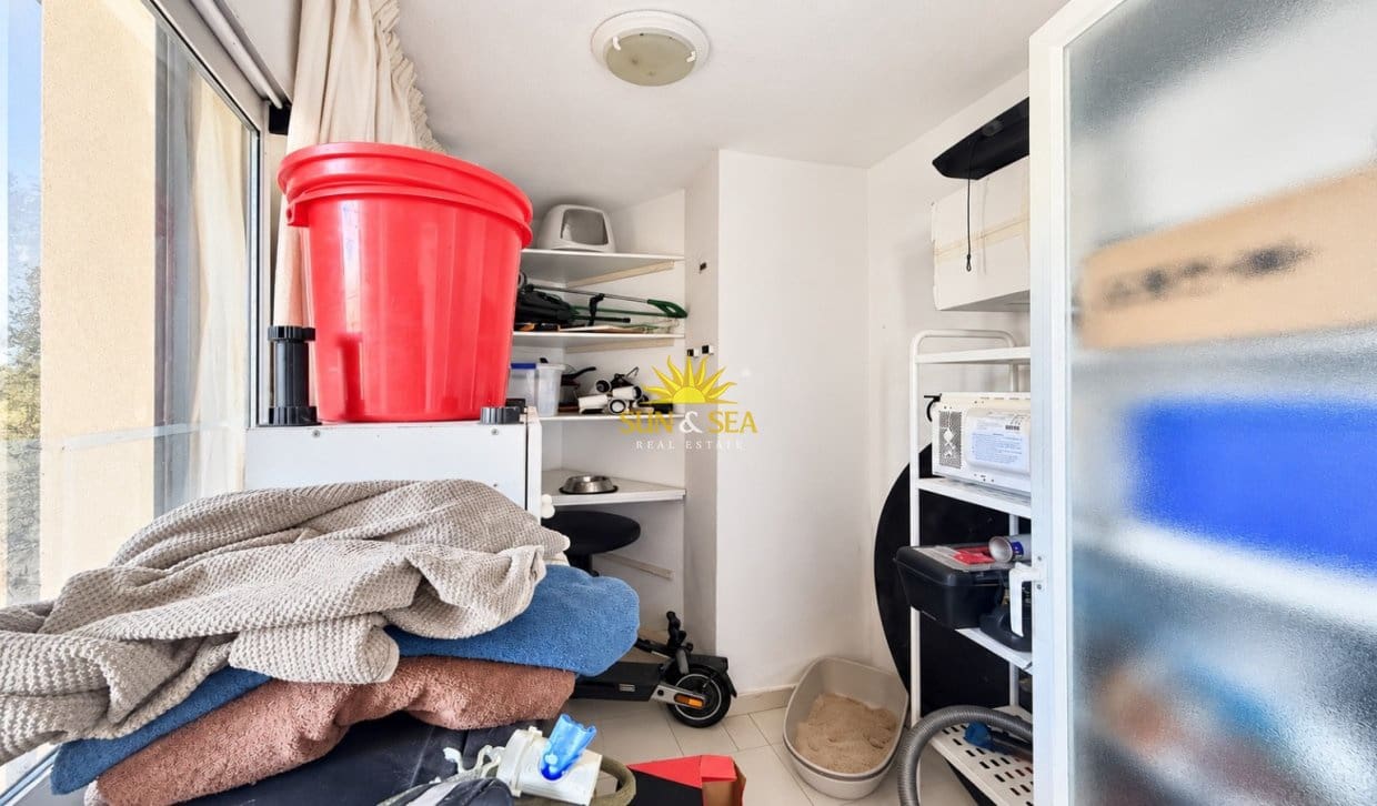 2 slaapkamer Appartement te huur in Benidorm met zwembad garage - € 930 (Ref: 10054325)