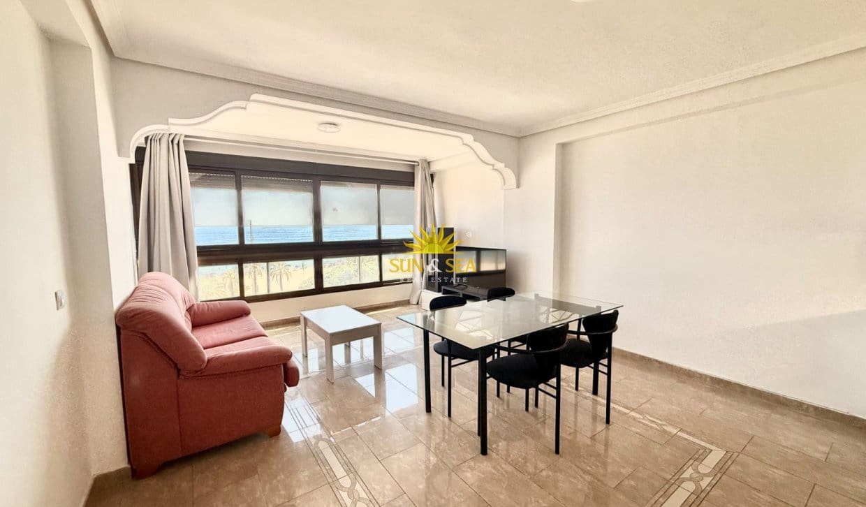 2 bedroom Apartment for rent in Benidorm with garage - € 1,500 (Ref: 10054326)