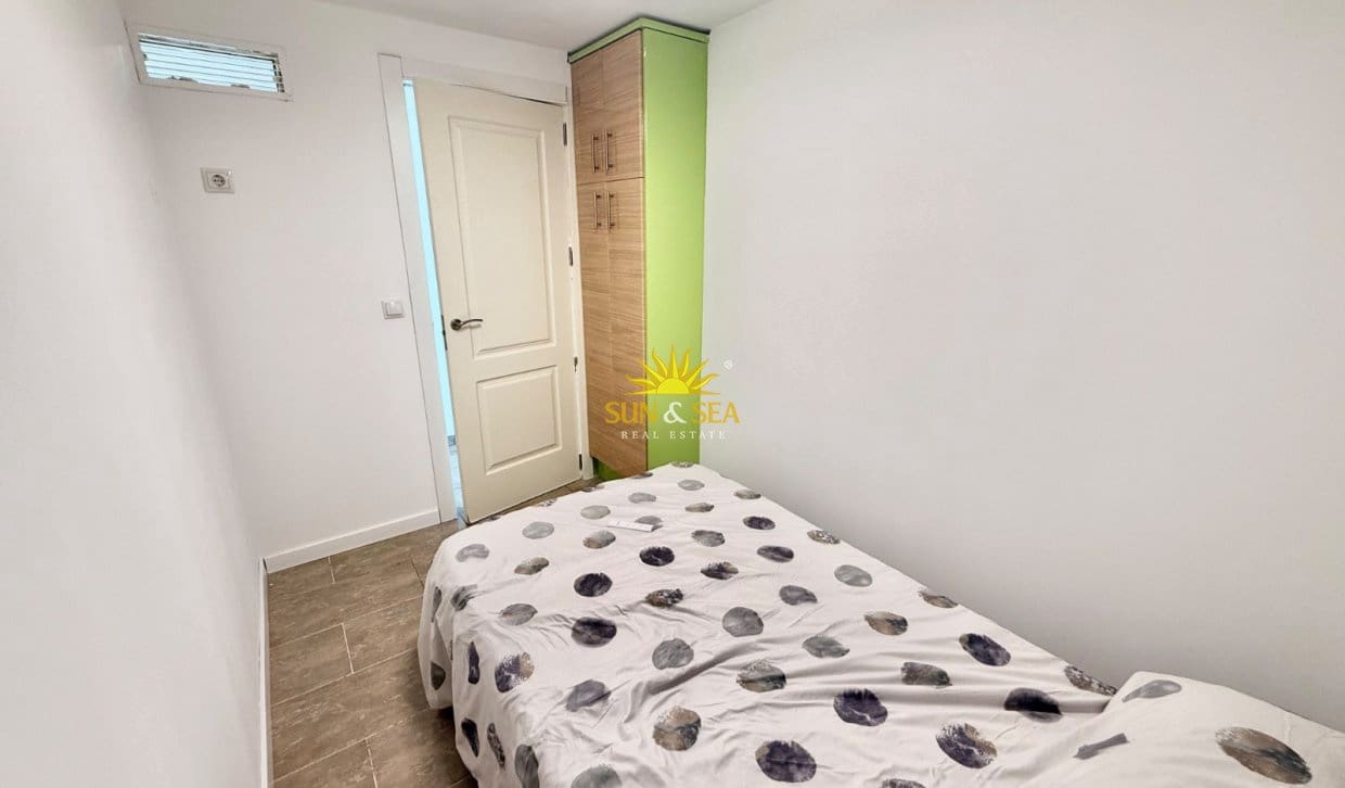 2 bedroom Apartment for rent in Benidorm with garage - € 1,500 (Ref: 10054326)