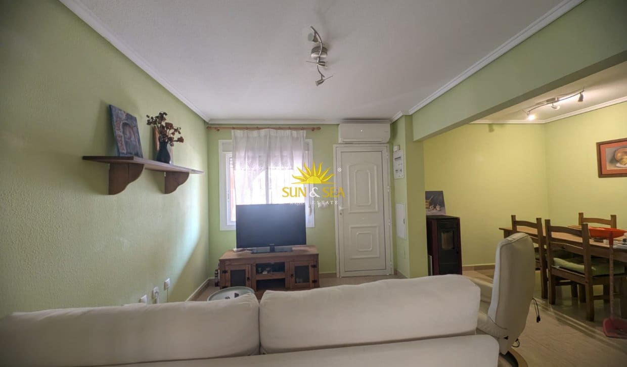 3 quarto Apartamento para arrendar em Gran Alacant com piscina - 950 € (Ref: 10054445)