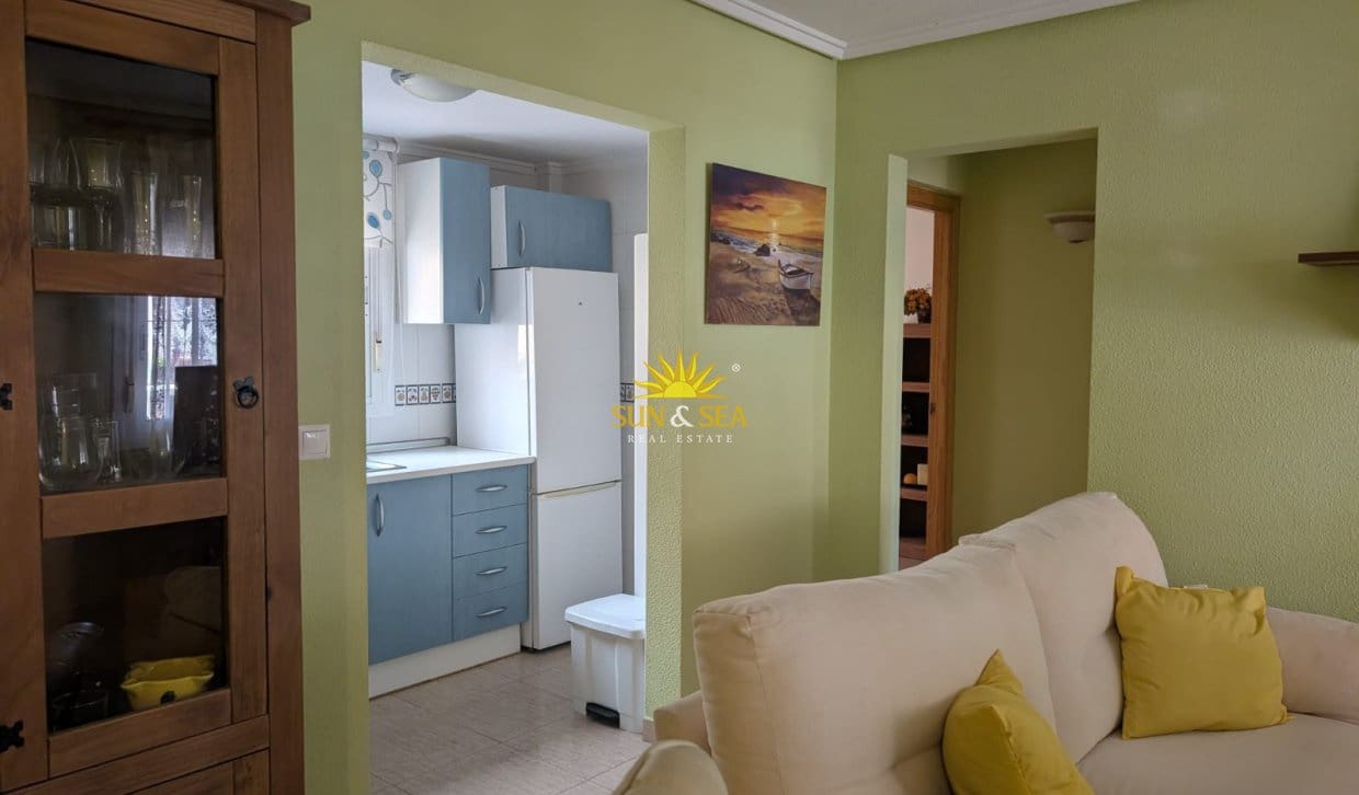 3 quarto Apartamento para arrendar em Gran Alacant com piscina - 950 € (Ref: 10054445)
