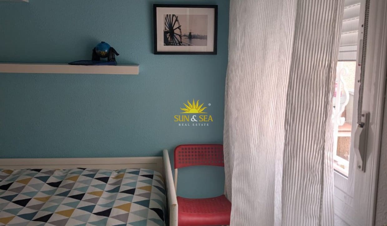 3 quarto Apartamento para arrendar em Gran Alacant com piscina - 950 € (Ref: 10054445)