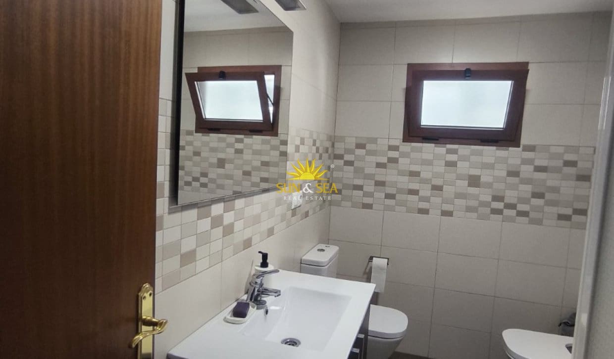 3 soverom Leilighet til leie i Torrellano - € 760 (Ref: 10055740)