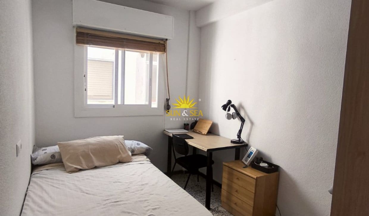 3 soverom Leilighet til leie i Torrellano - € 760 (Ref: 10055740)