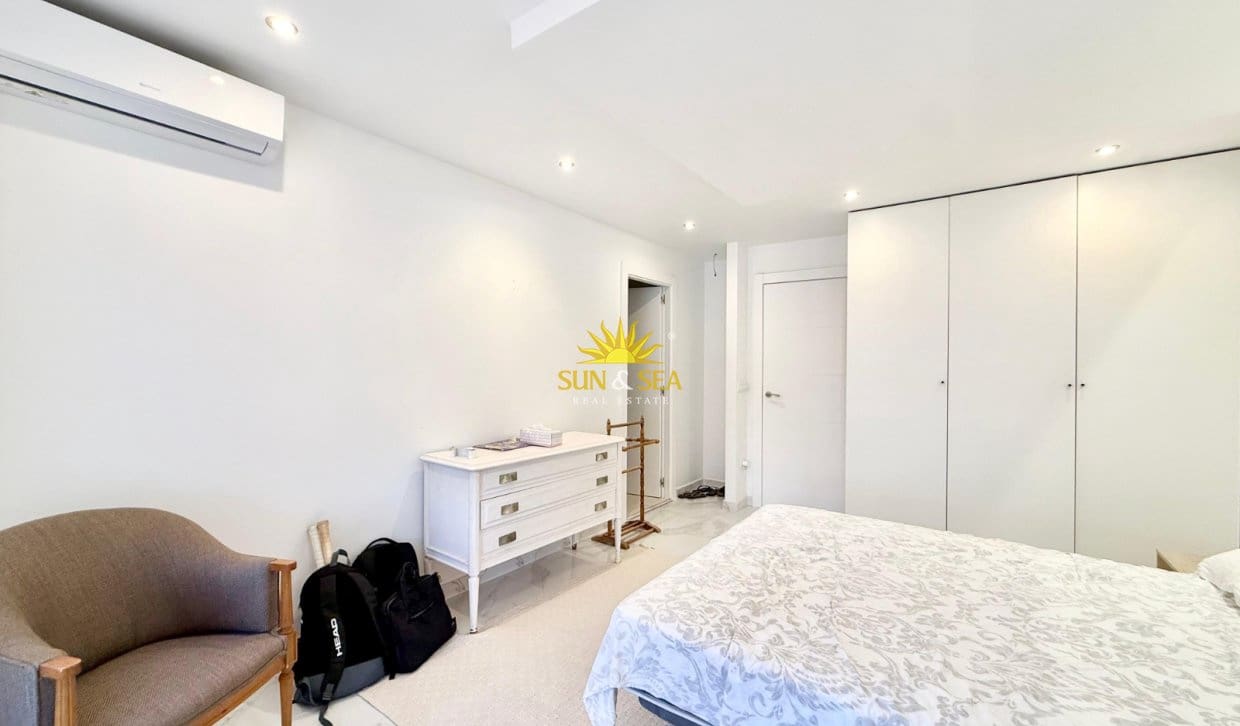Apartamento de 3 habitaciones en Cabo de las Huertas en alquiler vacacional con piscina garaje - 1.600 € (Ref: 10055741)