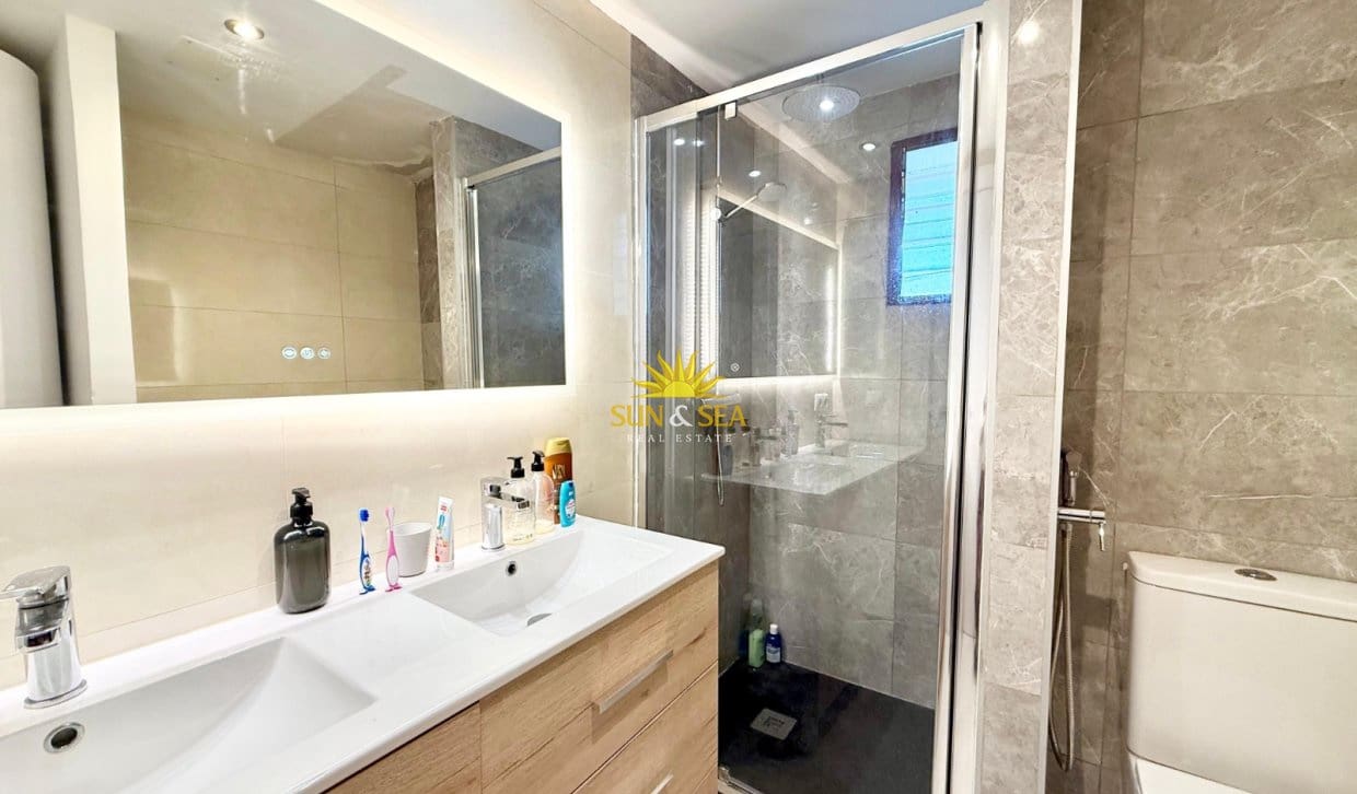 Apartamento de 3 habitaciones en Cabo de las Huertas en alquiler vacacional con piscina garaje - 1.600 € (Ref: 10055741)