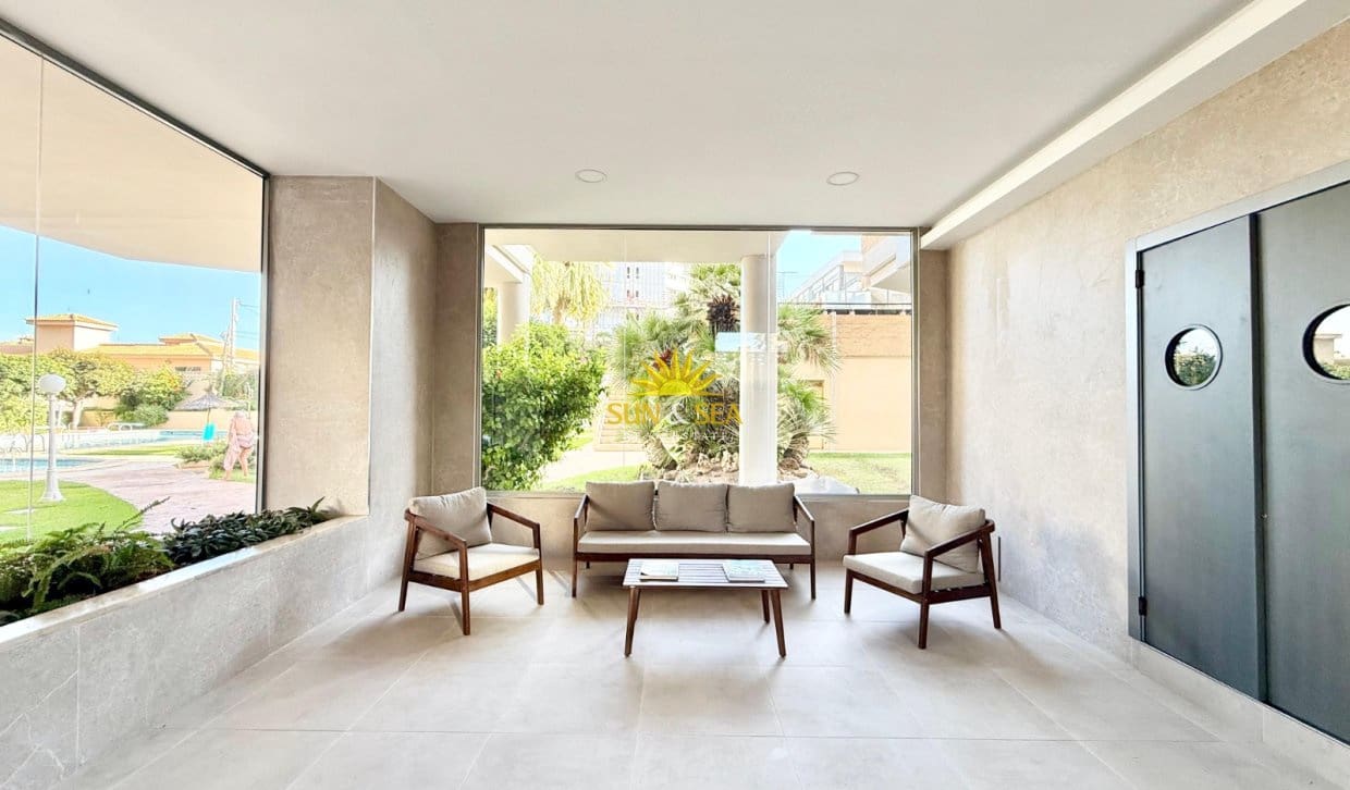 Apartamento de 3 habitaciones en Cabo de las Huertas en alquiler vacacional con piscina garaje - 1.600 € (Ref: 10055741)