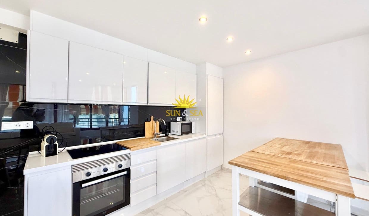 Apartamento de 3 habitaciones en Cabo de las Huertas en alquiler vacacional con piscina garaje - 1.600 € (Ref: 10055741)