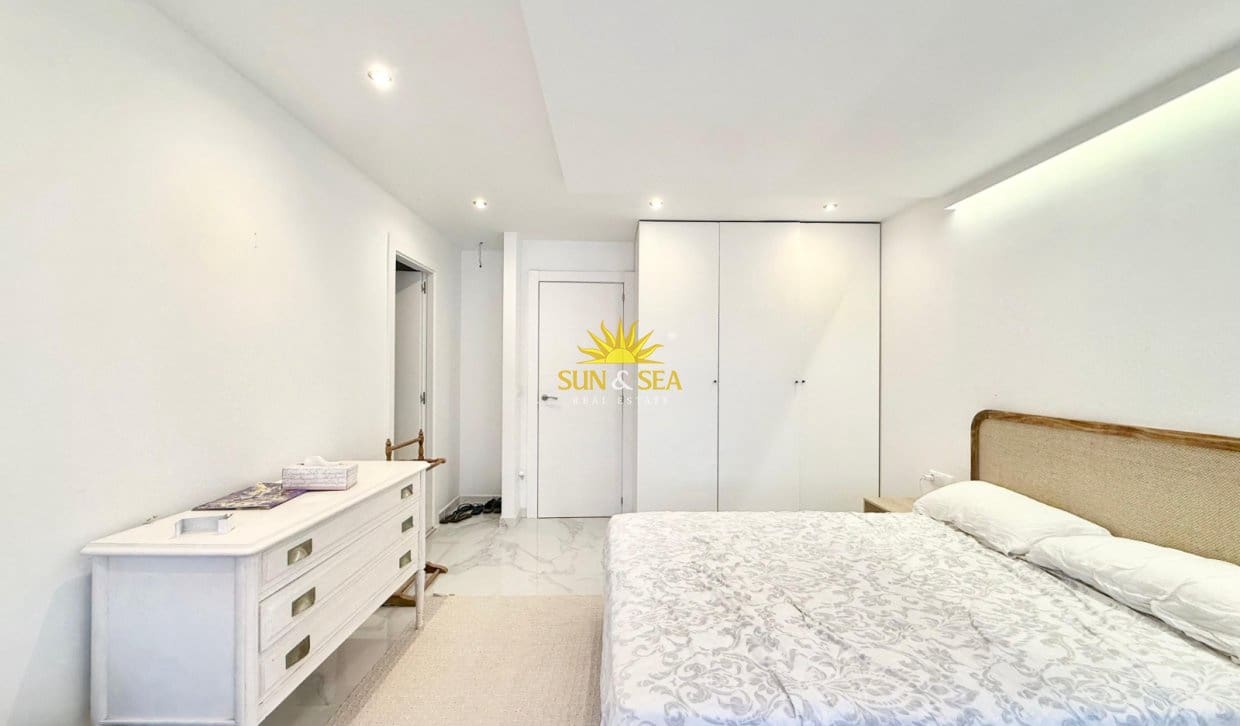Apartamento de 3 habitaciones en Cabo de las Huertas en alquiler vacacional con piscina garaje - 1.600 € (Ref: 10055741)