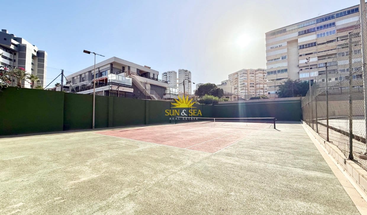 Apartamento de 3 habitaciones en Cabo de las Huertas en alquiler vacacional con piscina garaje - 1.600 € (Ref: 10055741)