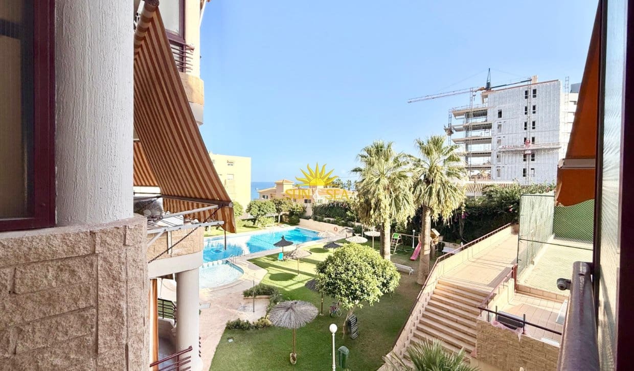 Apartamento de 3 habitaciones en Cabo de las Huertas en alquiler vacacional con piscina garaje - 1.600 € (Ref: 10055741)