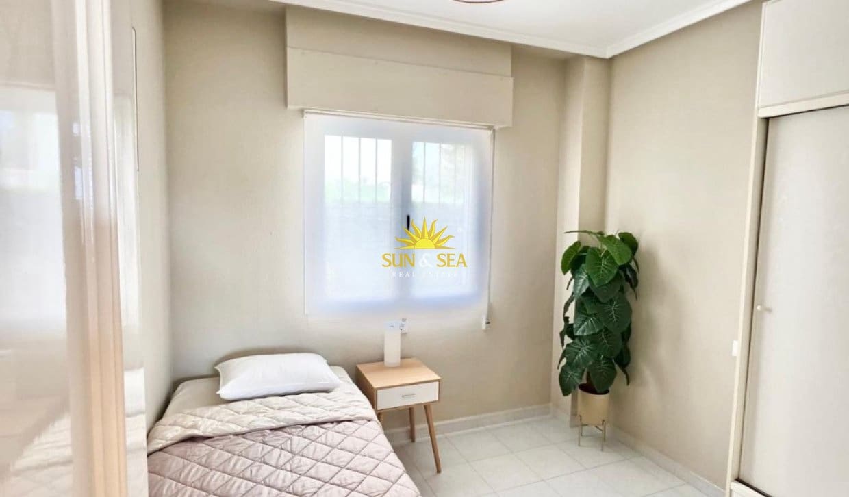 2 sovrum Hus för semesterbostäder i Torrevieja med pool - 750 € (Ref: 10057201)