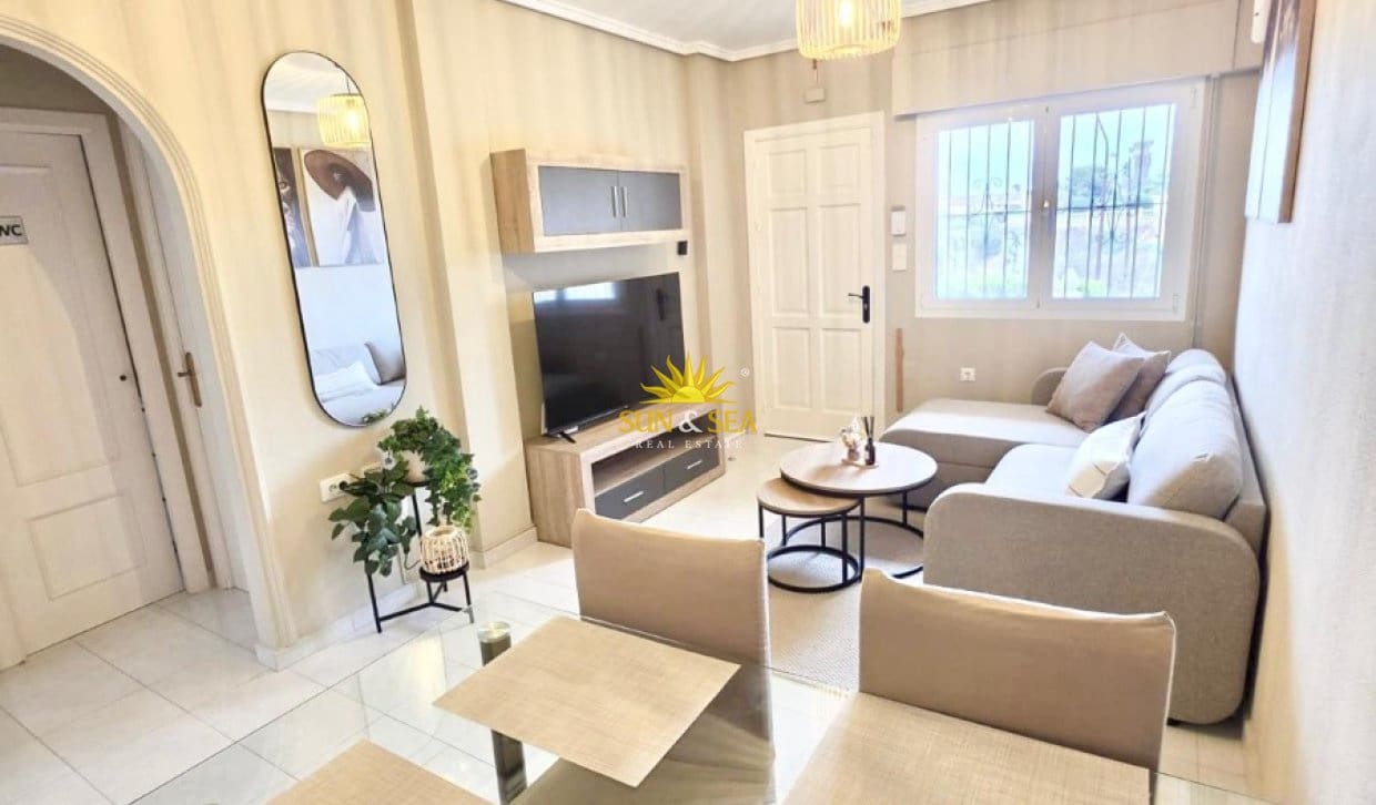 2 sovrum Hus för semesterbostäder i Torrevieja med pool - 750 € (Ref: 10057201)