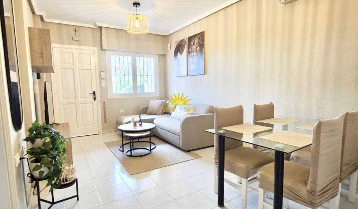 2 sovrum Hus för semesterbostäder i Torrevieja med pool - 750 € (Ref: 10057201)
