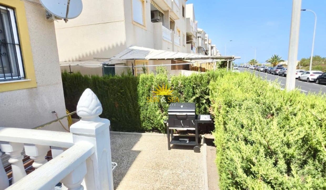 2 sovrum Hus för semesterbostäder i Torrevieja med pool - 750 € (Ref: 10057201)