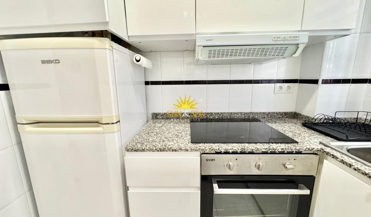Maison de Ville de 2 chambres de location de vacances à Torrevieja avec piscine - 750 € (Ref: 10057201)
