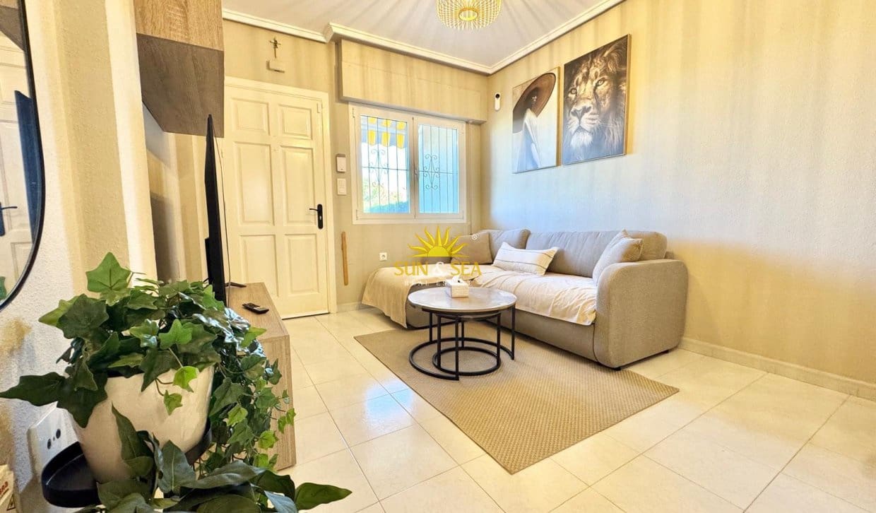 Maison de Ville de 2 chambres de location de vacances à Torrevieja avec piscine - 750 € (Ref: 10057201)