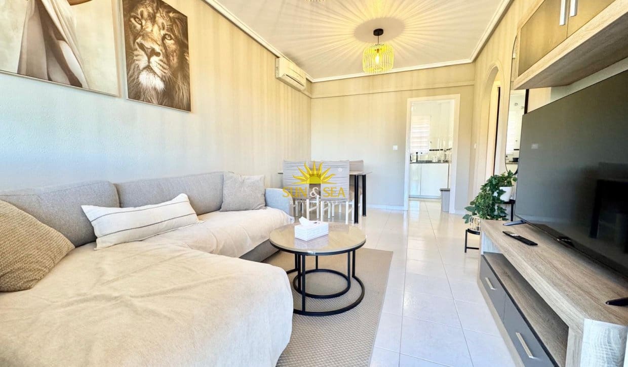 Maison de Ville de 2 chambres de location de vacances à Torrevieja avec piscine - 750 € (Ref: 10057201)