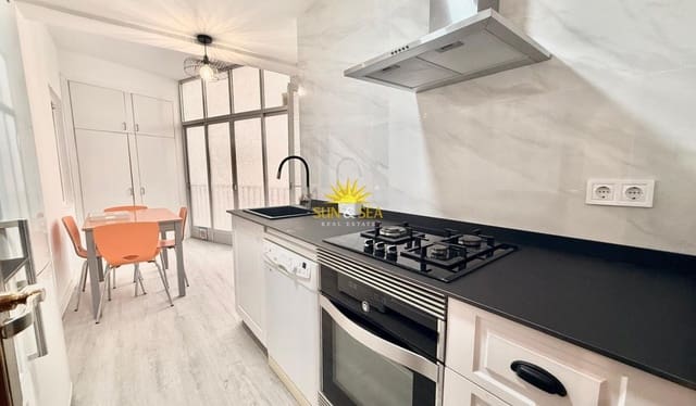 4 bedroom Apartment for rent in Ensanche - Diputacion, Alicante / Alacant city - € 1,300 (Ref: 10057202)