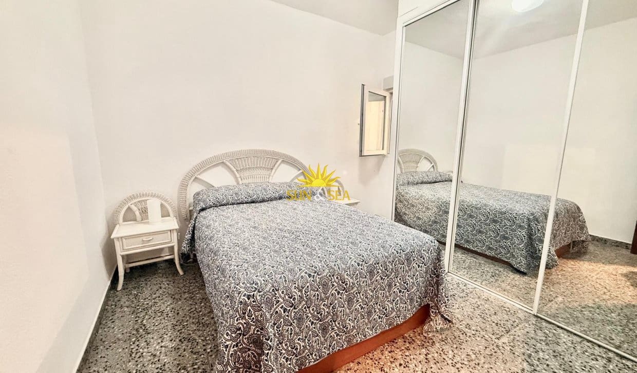 4 bedroom Apartment for rent in Alicante / Alacant city - € 1,300 (Ref: 10057202)