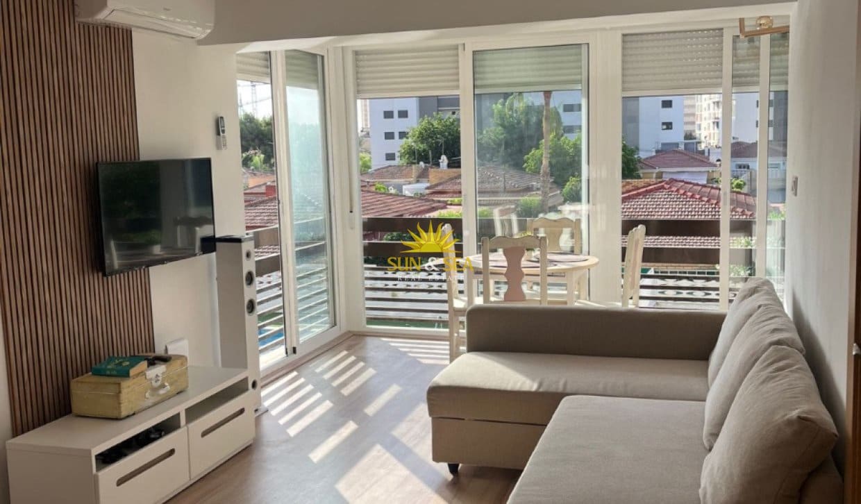 1 sypialnia Apartament do wynajęcia w El Campello z basenem garażem - 750 € (Ref: 10057366)