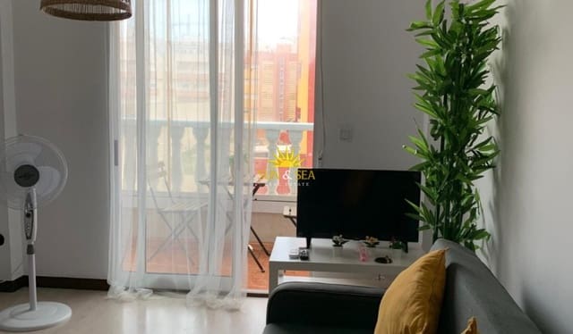 1 soverom Leilighet til leie i Antonio Machado, Torrevieja med garasje - € 700 (Ref: 10057652)