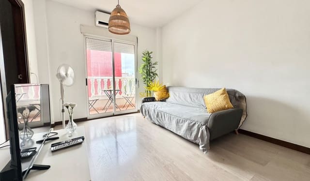 1 sovrum Lägenhet att hyra i Antonio Machado, Torrevieja med garage - 700 € (Ref: 10057652)