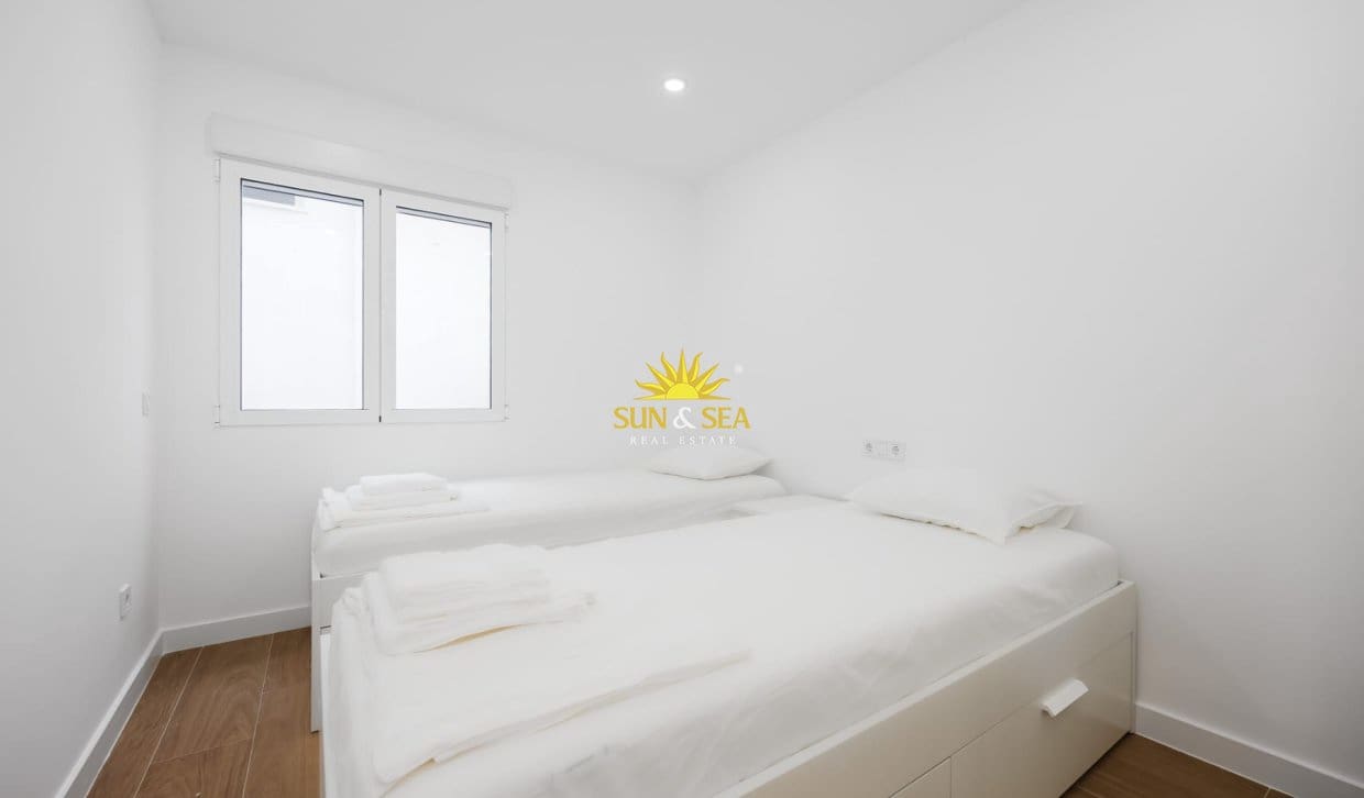 3 Zimmer Ferienapartment in Benidorm mit Garage - 1.900 € (Ref: 10057653)