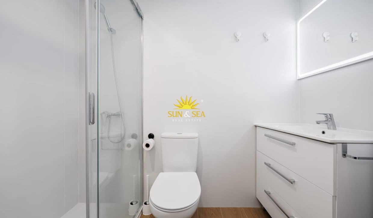 3 Zimmer Ferienapartment in Benidorm mit Garage - 1.900 € (Ref: 10057653)