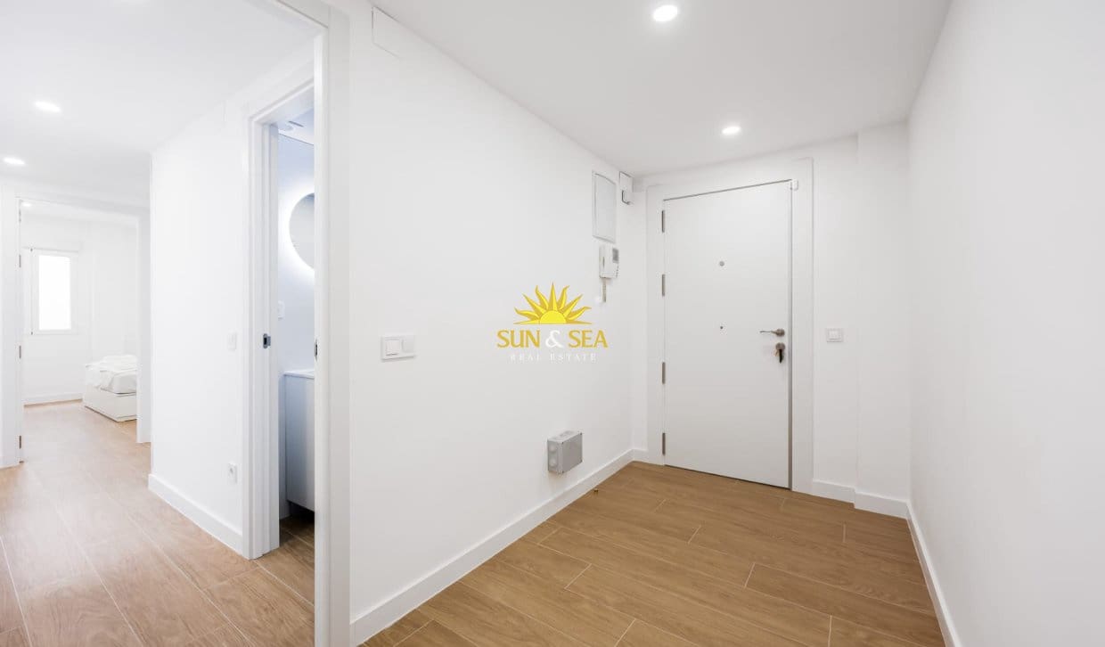 3 Zimmer Ferienapartment in Benidorm mit Garage - 1.900 € (Ref: 10057653)