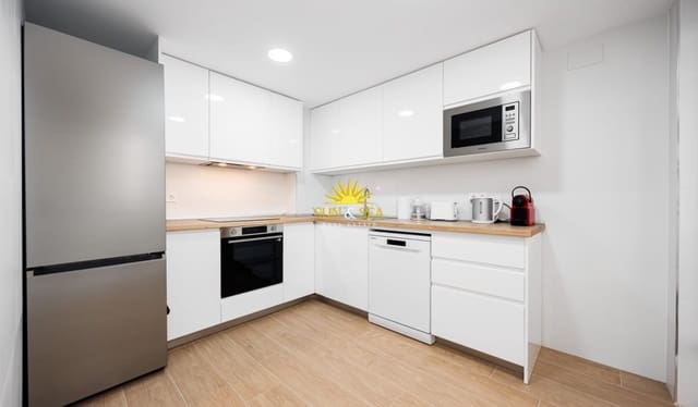 3 Zimmer Ferienapartment in Juzgados - Plaza de Toros, Benidorm mit Garage - 1.900 € (Ref: 10057653)