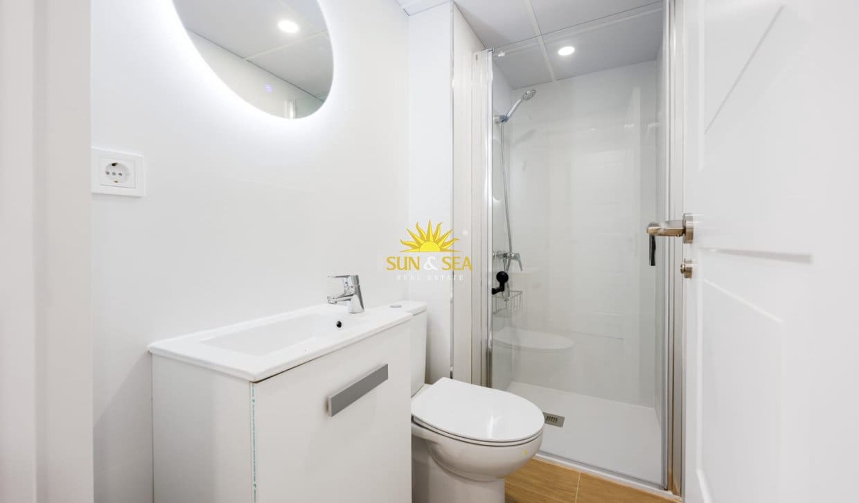 3 Zimmer Ferienapartment in Benidorm mit Garage - 1.900 € (Ref: 10057653)