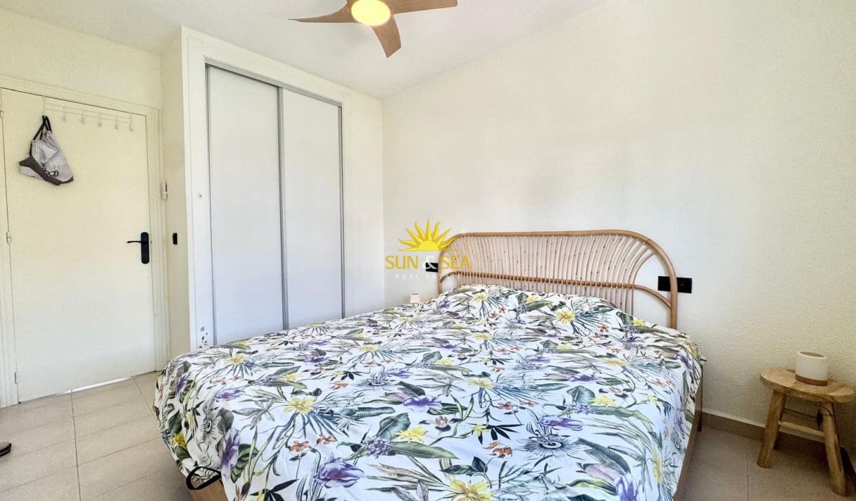 2 Zimmer Haus zu vermieten in Torrevieja - 800 € (Ref: 10060644)