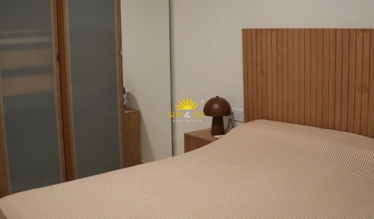 4 sypialnia Willa na kwatery wakacyjne w El Campello z basenem garażem - 2 400 € (Ref: 10060645)