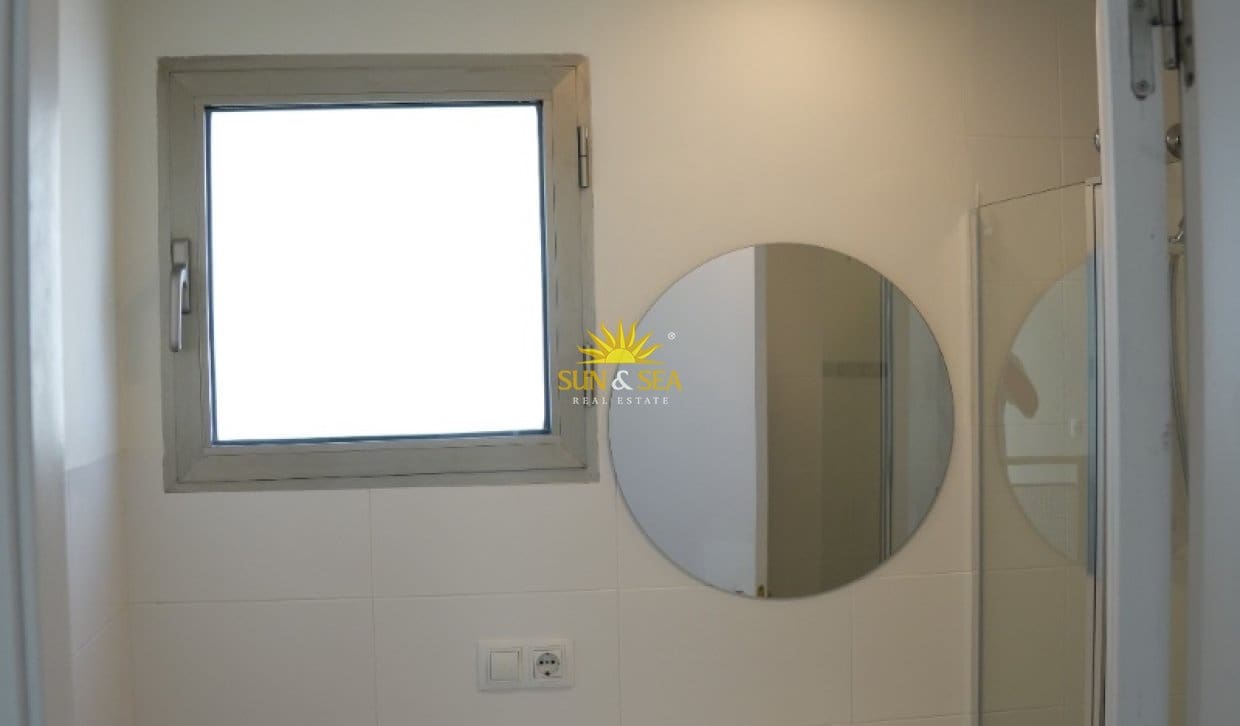 4 sypialnia Willa na kwatery wakacyjne w El Campello z basenem garażem - 2 400 € (Ref: 10060645)