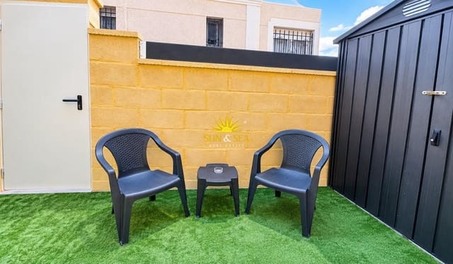 3 sypialnia Dom na sprzedaż w El Chaparral - La Siesta - La Torreta, Torrevieja z basenem garażem - 199 000 € (Ref: 10060647)