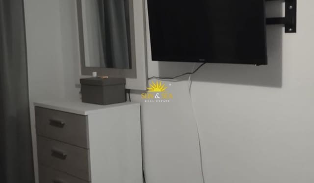 1 slaapkamer Appartement voor vakantieverhuur in Guardamar Playa, Guardamar del Segura met zwembad - € 600 (Ref: 10060648)