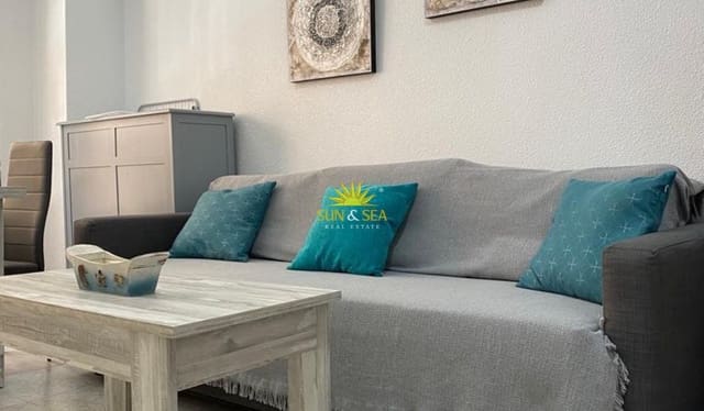 1 slaapkamer Appartement voor vakantieverhuur in Guardamar Playa, Guardamar del Segura met zwembad - € 600 (Ref: 10060648)